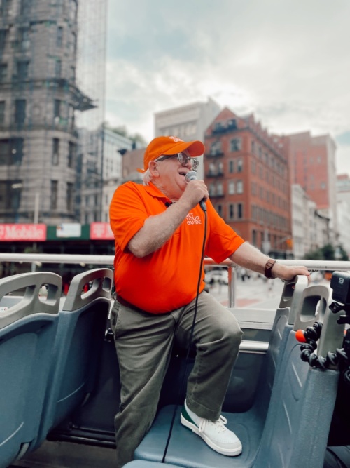 GetYourGuide Leslie Jordan Billion Dollar Boy